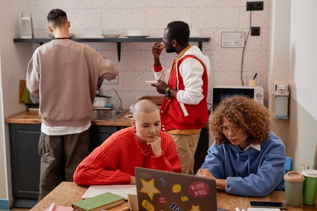 Guías Educativas: Impulso del 15% en el Rendimiento Académico en España