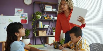 Guías educativas: ¿Cómo reducen el fracaso escolar en España un 10%? - Cover Image