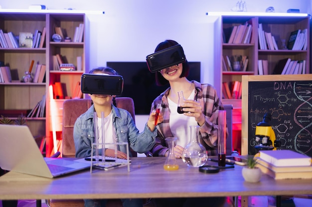 El futuro de la educación en España: Plataformas online e IA