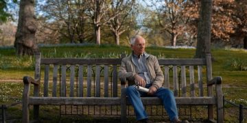 Subsidio +52 Años: Requisitos 2025 y Cómo Mantener tu Ayuda - Cover Image