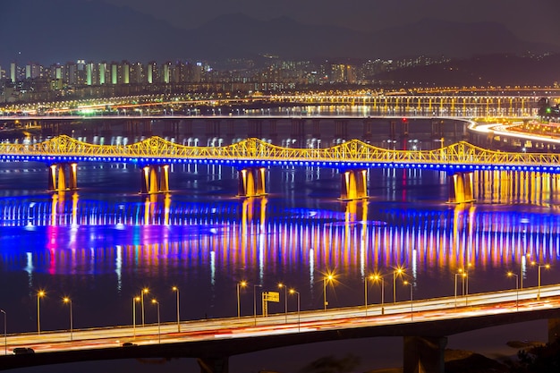 Impacto del aumento de las exportaciones tecnológicas de Corea del Sur en la economía española en 2025